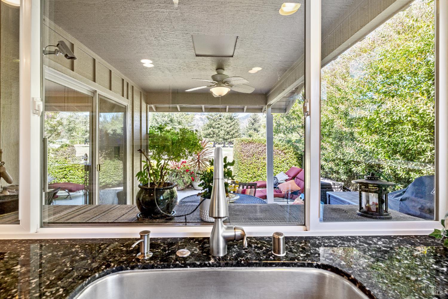 Detail Gallery Image 22 of 63 For 319 Laurel Leaf Pl, Santa Rosa,  CA 95409 - 3 Beds | 2 Baths