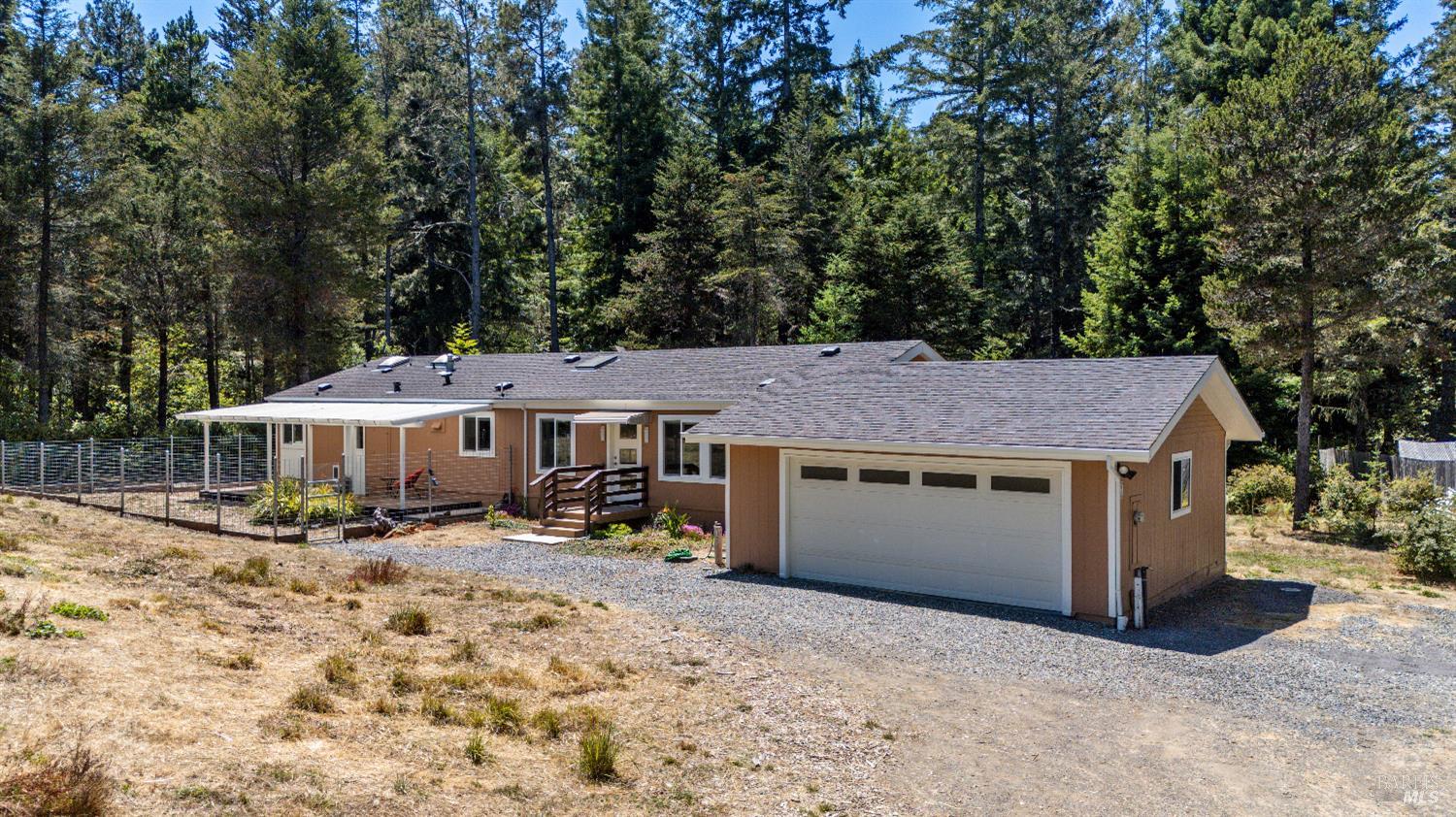 Detail Gallery Image 1 of 58 For 29331 Albion Ridge Rd, Albion,  CA 95410 - 3 Beds | 2 Baths