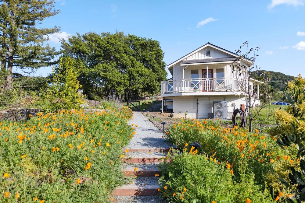 Detail Gallery Image 45 of 49 For 1180 Green Valley Rd, Napa,  CA 94558 - 3 Beds | 2 Baths