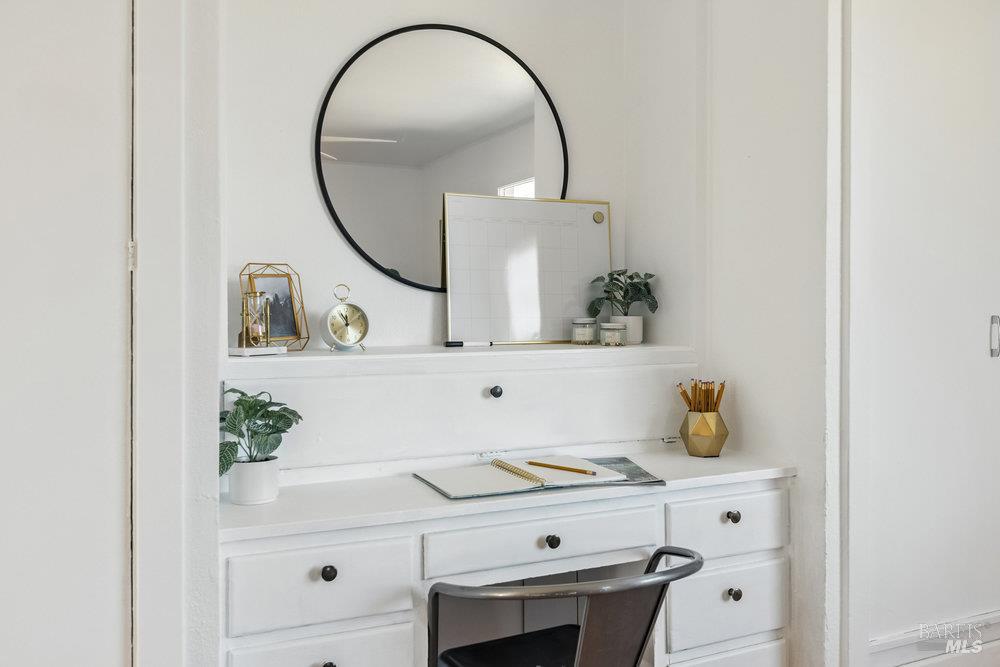 Detail Gallery Image 20 of 49 For 1180 Green Valley Rd, Napa,  CA 94558 - 3 Beds | 2 Baths