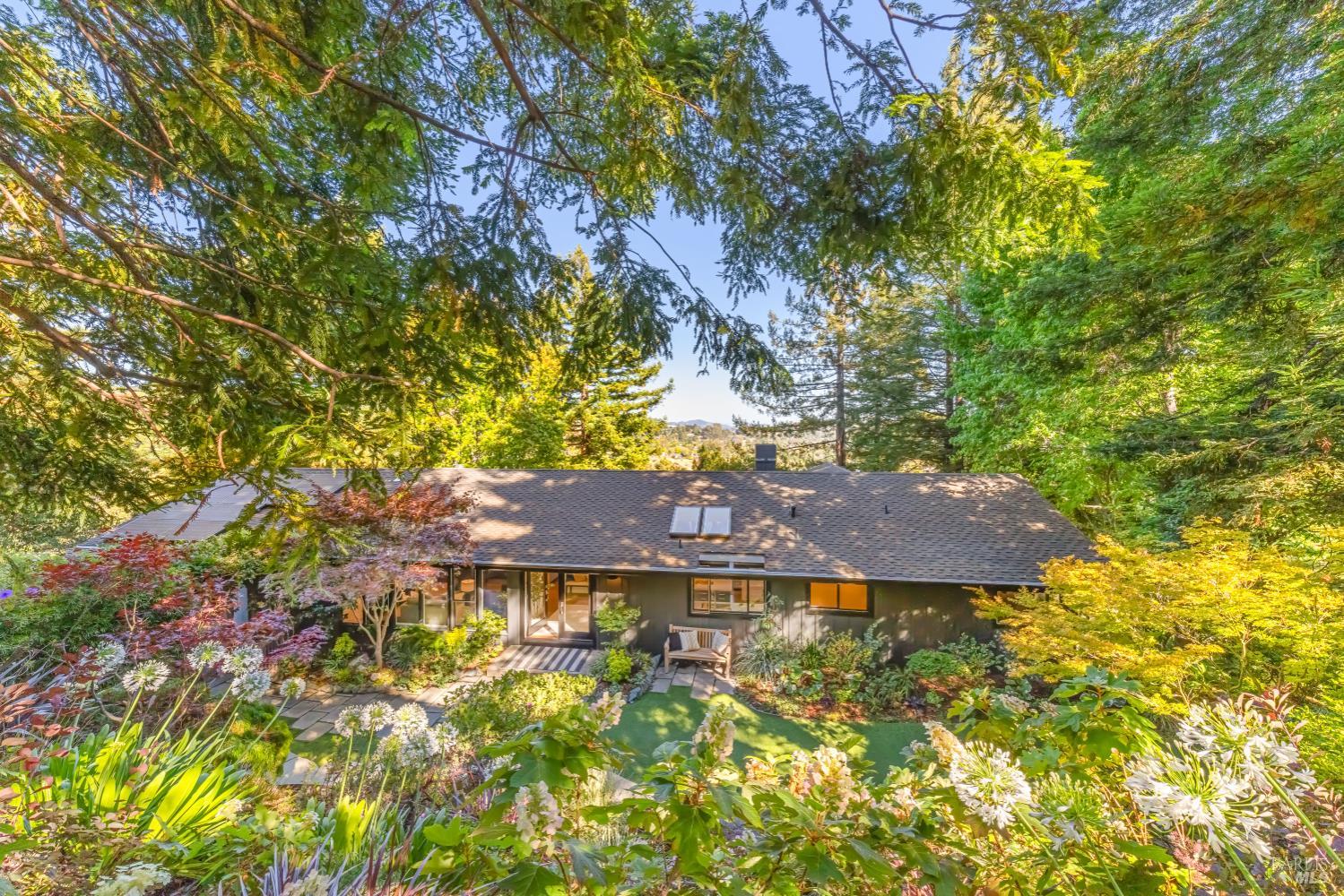 Detail Gallery Image 7 of 55 For 17 Eton Way, Mill Valley,  CA 94941 - 5 Beds | 3/1 Baths