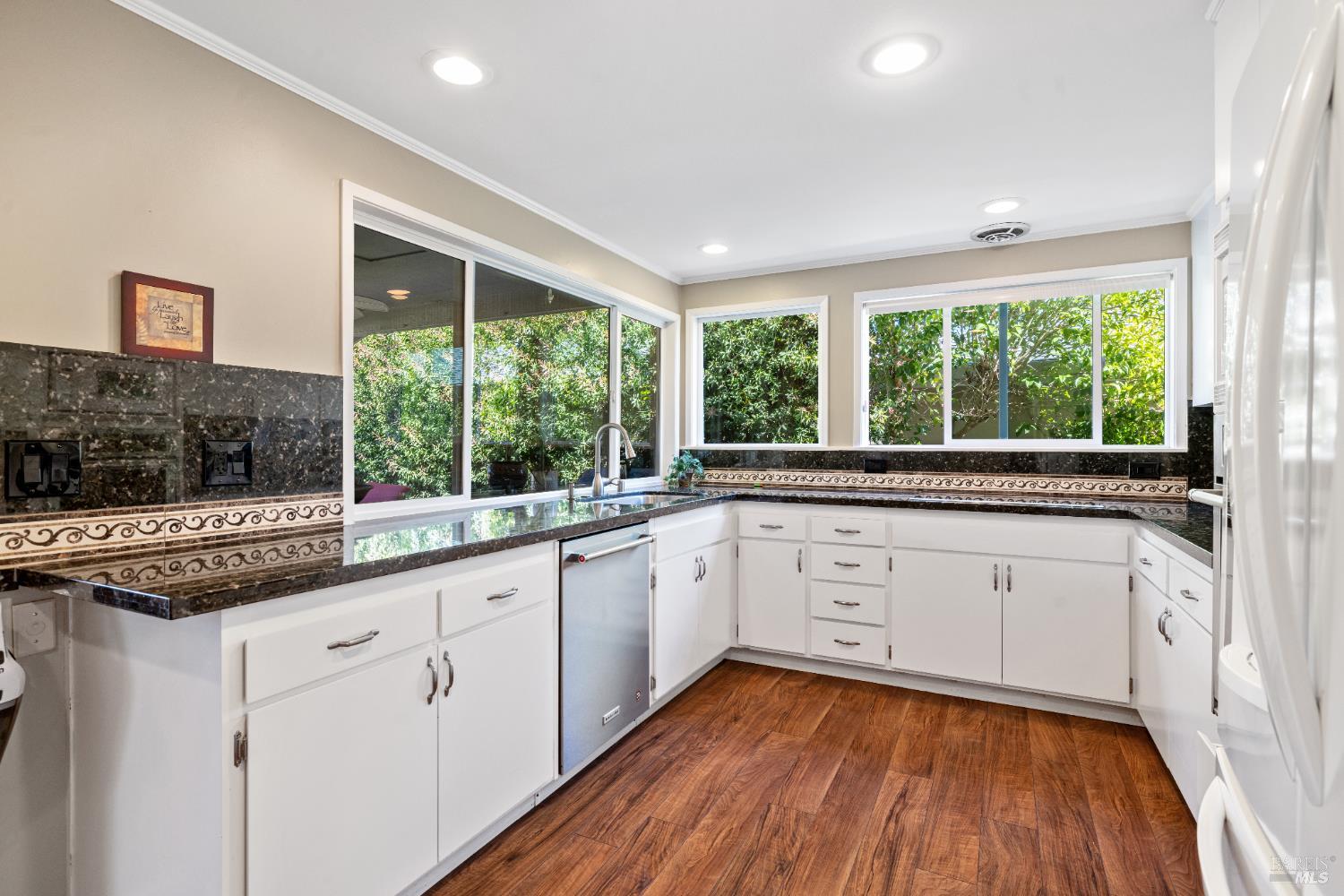 Detail Gallery Image 19 of 63 For 319 Laurel Leaf Pl, Santa Rosa,  CA 95409 - 3 Beds | 2 Baths