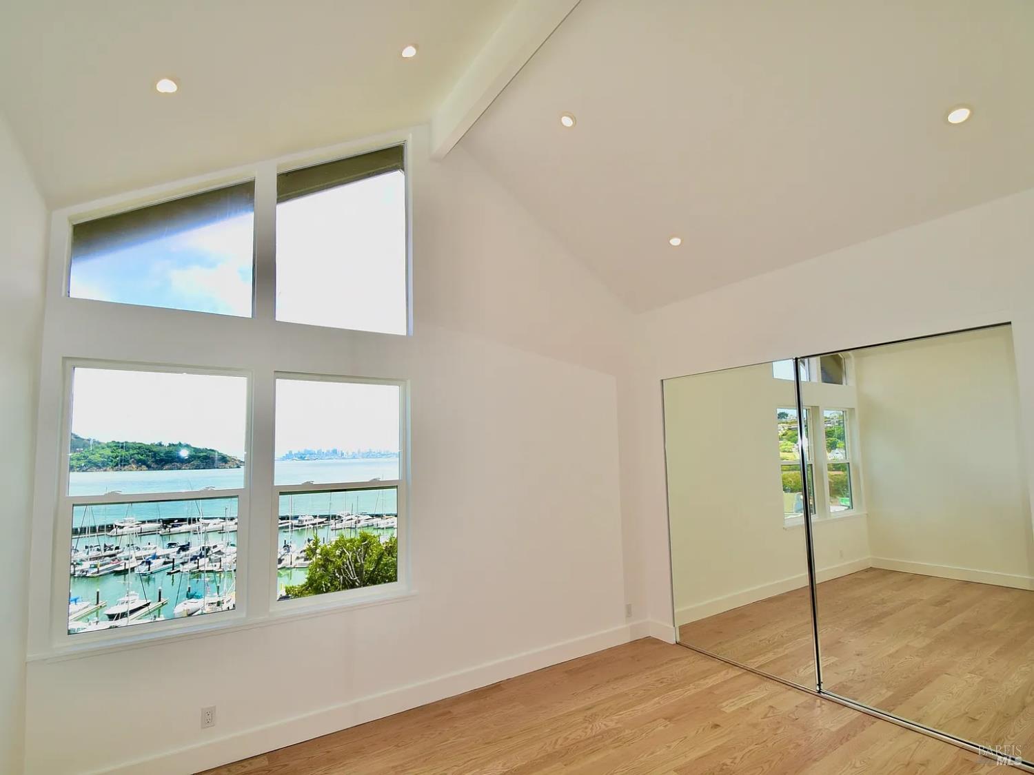 Detail Gallery Image 48 of 95 For 73 Eastview Ave, Tiburon,  CA 94920 - 4 Beds | 4/1 Baths