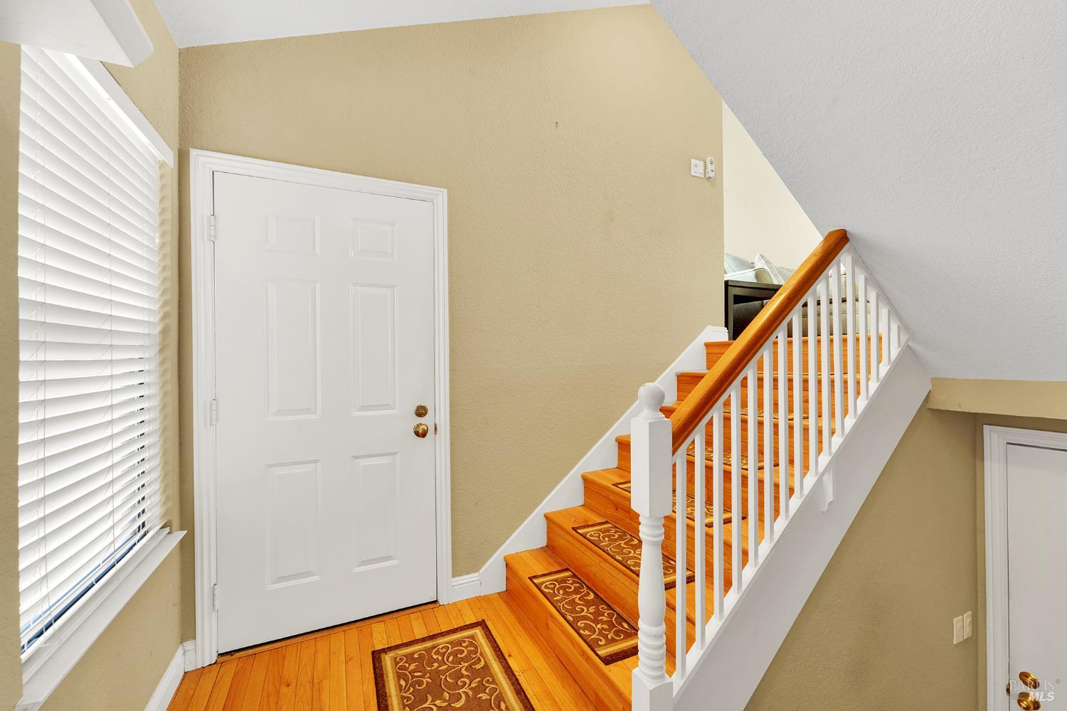 Detail Gallery Image 5 of 24 For 2109 Lost Lake Pl, Martinez,  CA 94553 - 2 Beds | 2 Baths