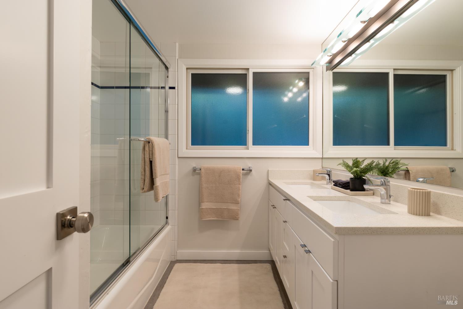 Detail Gallery Image 30 of 55 For 17 Eton Way, Mill Valley,  CA 94941 - 5 Beds | 3/1 Baths