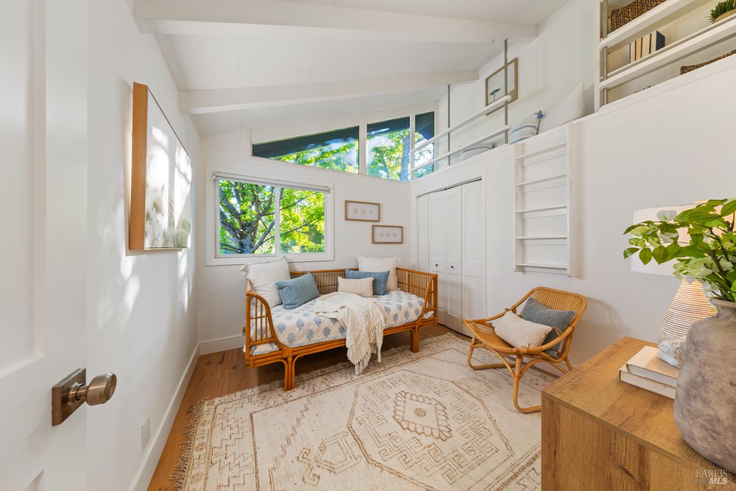 Detail Gallery Image 28 of 55 For 17 Eton Way, Mill Valley,  CA 94941 - 5 Beds | 3/1 Baths