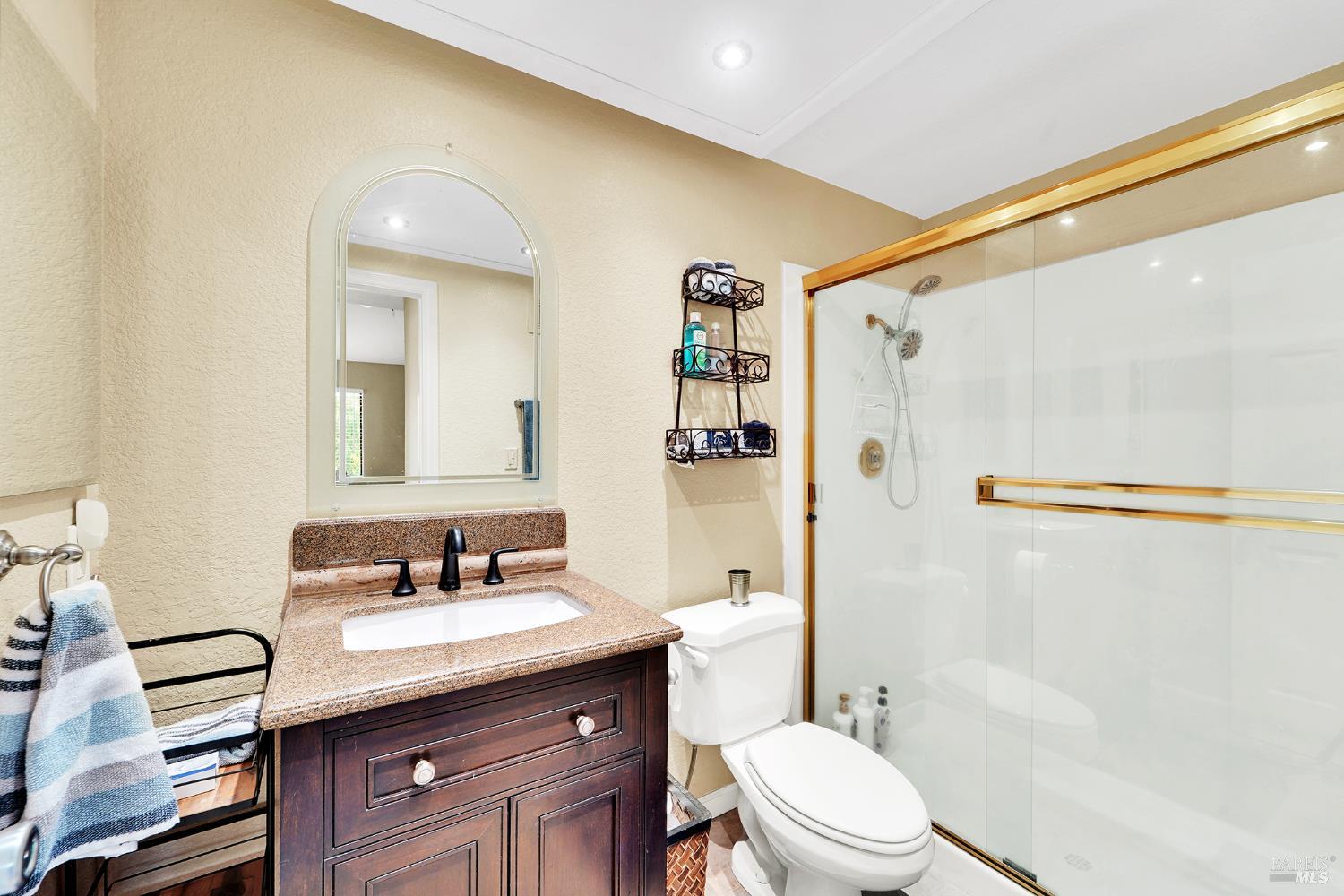 Detail Gallery Image 13 of 24 For 2109 Lost Lake Pl, Martinez,  CA 94553 - 2 Beds | 2 Baths