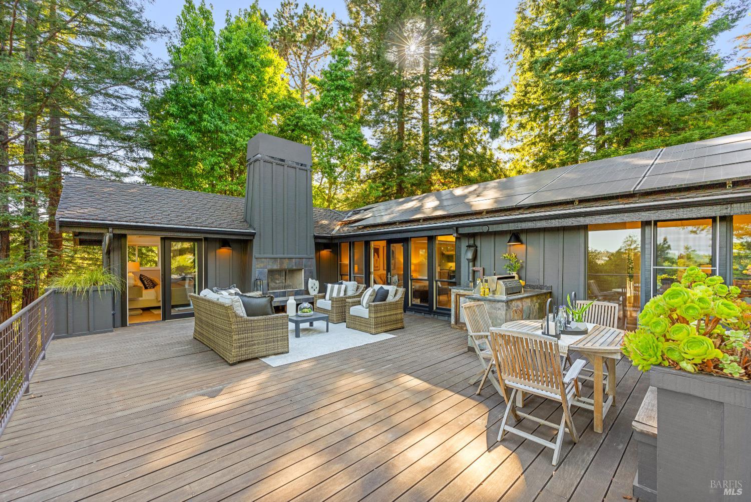 Detail Gallery Image 39 of 55 For 17 Eton Way, Mill Valley,  CA 94941 - 5 Beds | 3/1 Baths