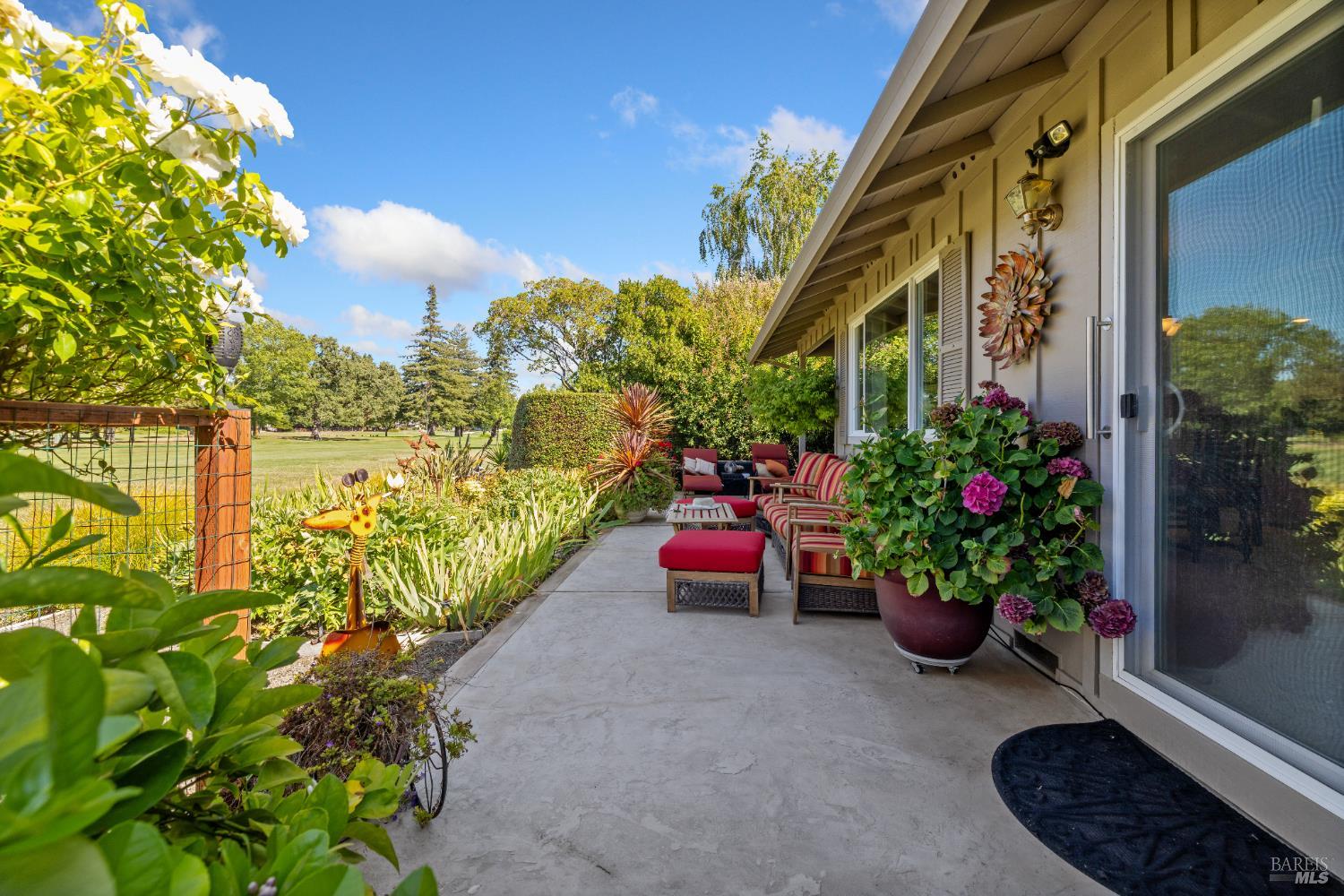 Detail Gallery Image 50 of 63 For 319 Laurel Leaf Pl, Santa Rosa,  CA 95409 - 3 Beds | 2 Baths