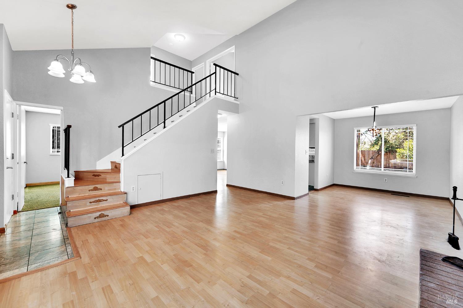 Detail Gallery Image 4 of 29 For 289 Catalina Way, Vallejo,  CA 94589 - 4 Beds | 3 Baths