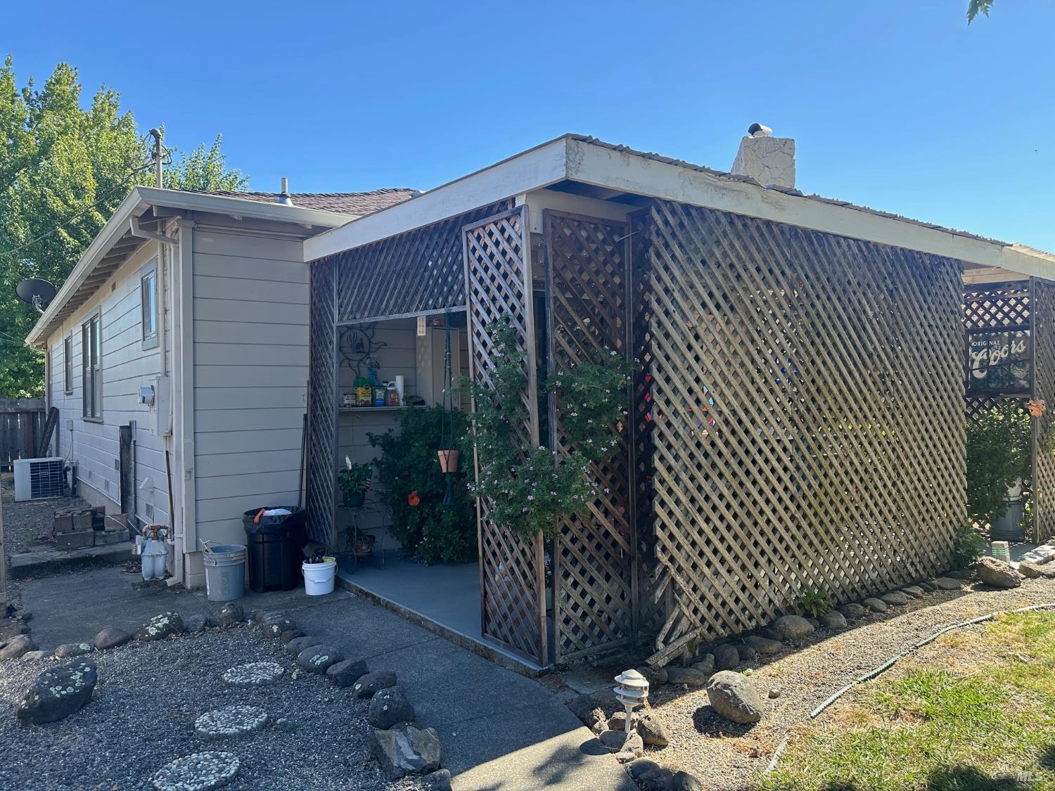 Detail Gallery Image 29 of 51 For 750 Pueblo Ave, Napa,  CA 94558 - 2 Beds | 1 Baths