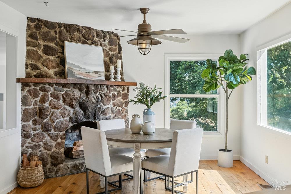 Detail Gallery Image 24 of 49 For 1180 Green Valley Rd, Napa,  CA 94558 - 3 Beds | 2 Baths