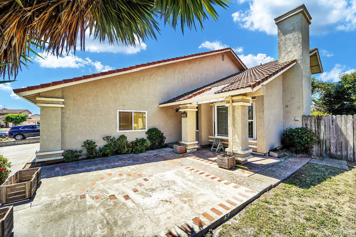 Detail Gallery Image 2 of 29 For 289 Catalina Way, Vallejo,  CA 94589 - 4 Beds | 3 Baths