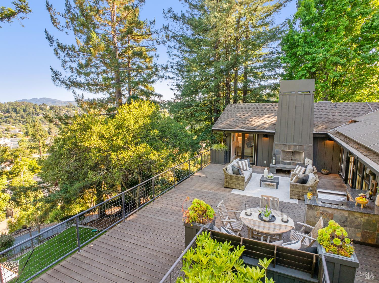 Detail Gallery Image 42 of 55 For 17 Eton Way, Mill Valley,  CA 94941 - 5 Beds | 3/1 Baths