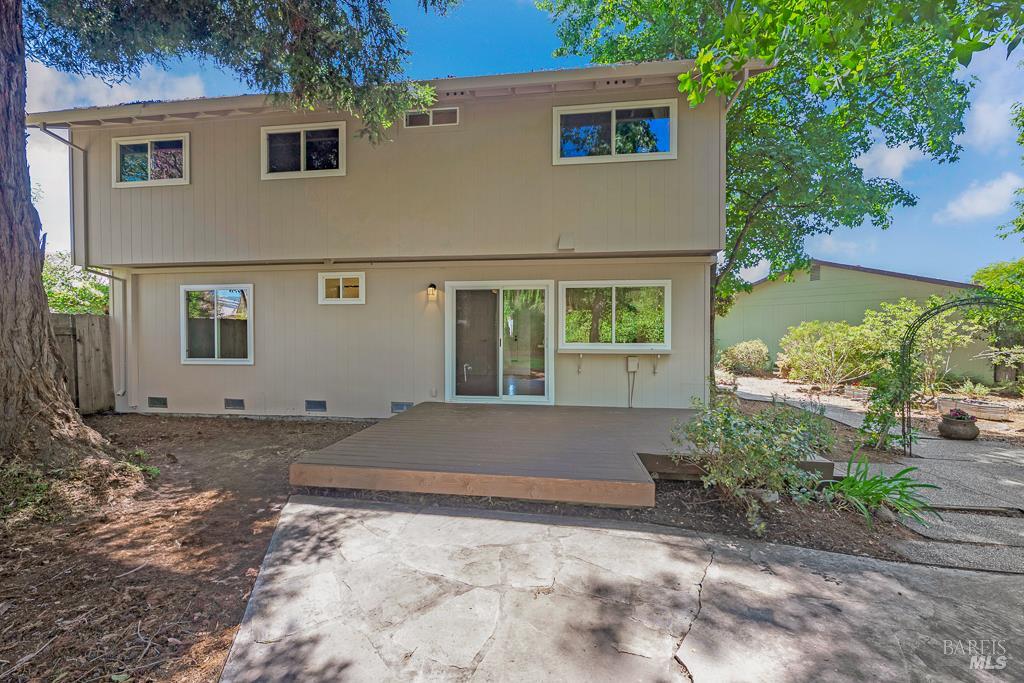 Detail Gallery Image 20 of 23 For 5253 Callecita Ct, Rohnert Park,  CA 94928 - 4 Beds | 2 Baths