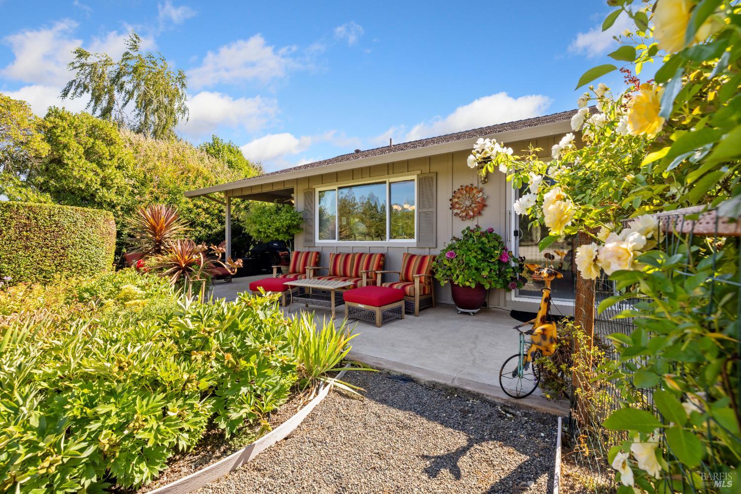 Detail Gallery Image 52 of 63 For 319 Laurel Leaf Pl, Santa Rosa,  CA 95409 - 3 Beds | 2 Baths