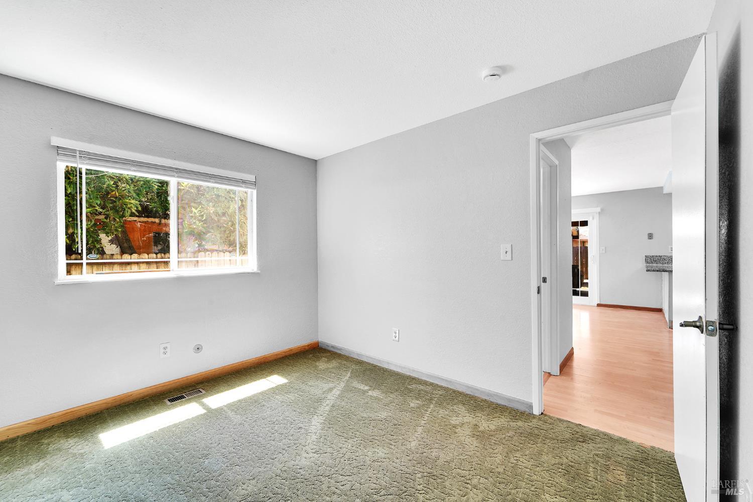 Detail Gallery Image 23 of 29 For 289 Catalina Way, Vallejo,  CA 94589 - 4 Beds | 3 Baths