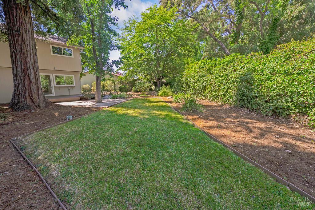 Detail Gallery Image 21 of 23 For 5253 Callecita Ct, Rohnert Park,  CA 94928 - 4 Beds | 2 Baths