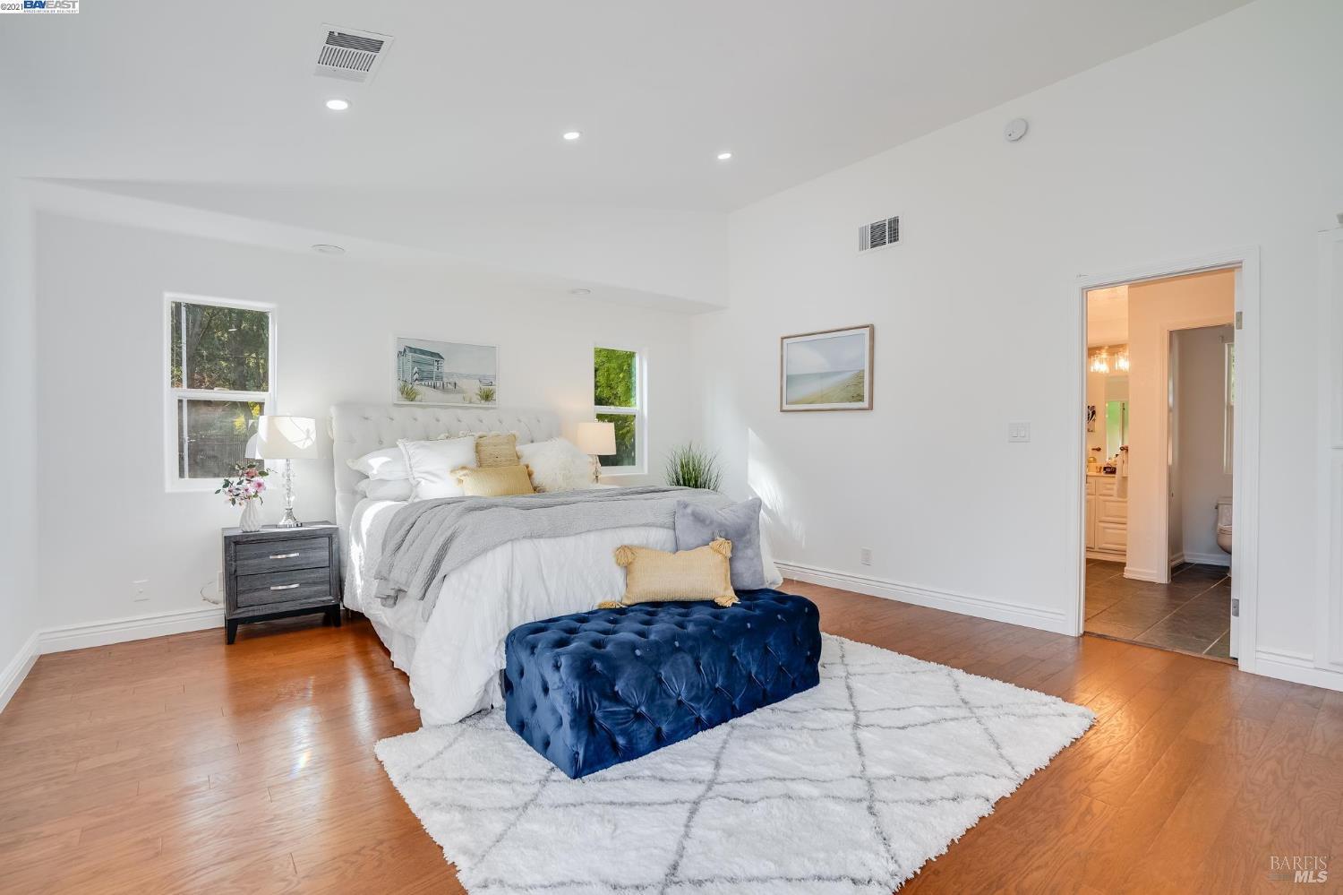 Detail Gallery Image 17 of 40 For 1651 Green Valley Rd, Danville,  CA 94526 - 4 Beds | 2 Baths