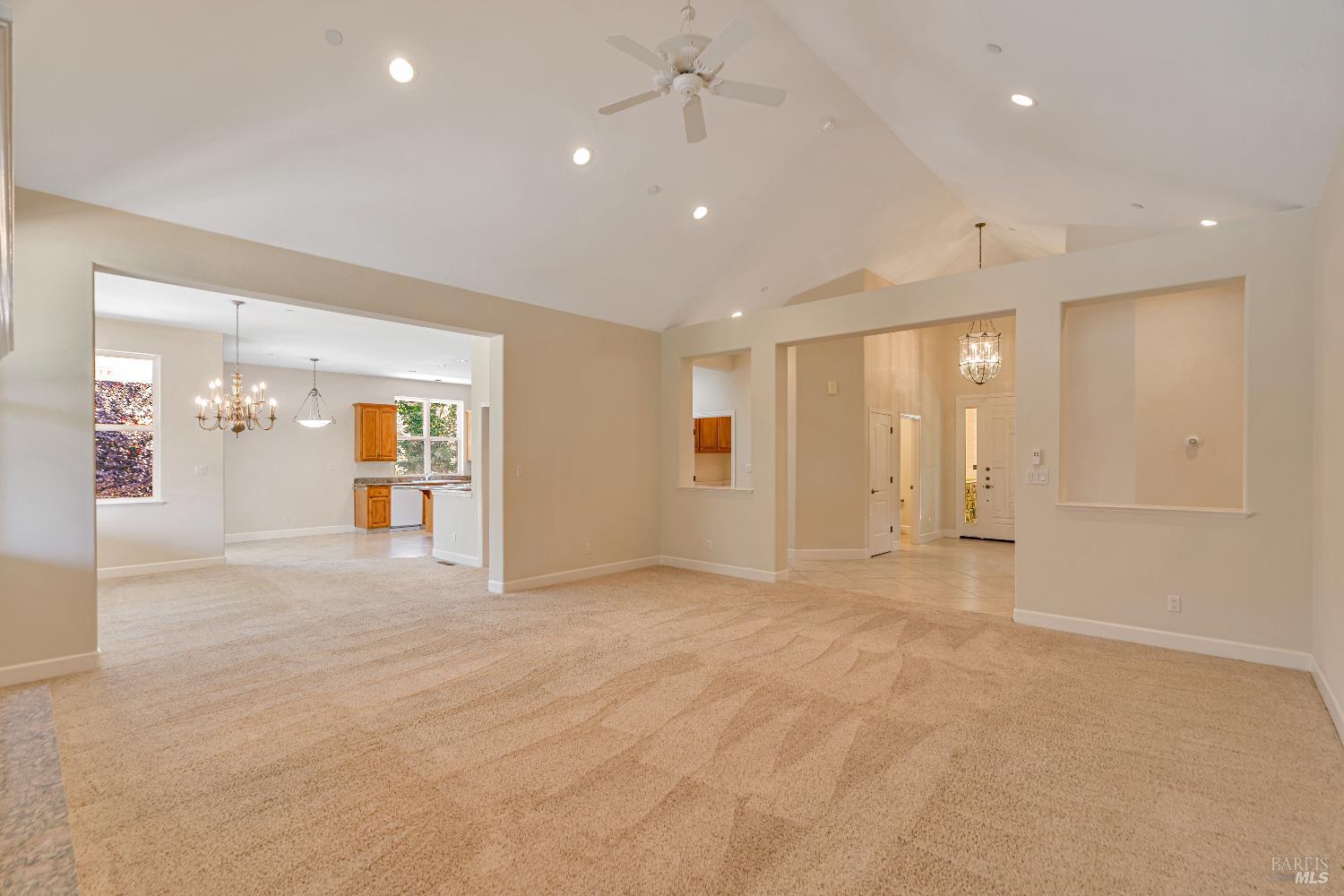 Detail Gallery Image 8 of 56 For 7842 Joyce Dr, Sebastopol,  CA 95472 - 4 Beds | 2/1 Baths