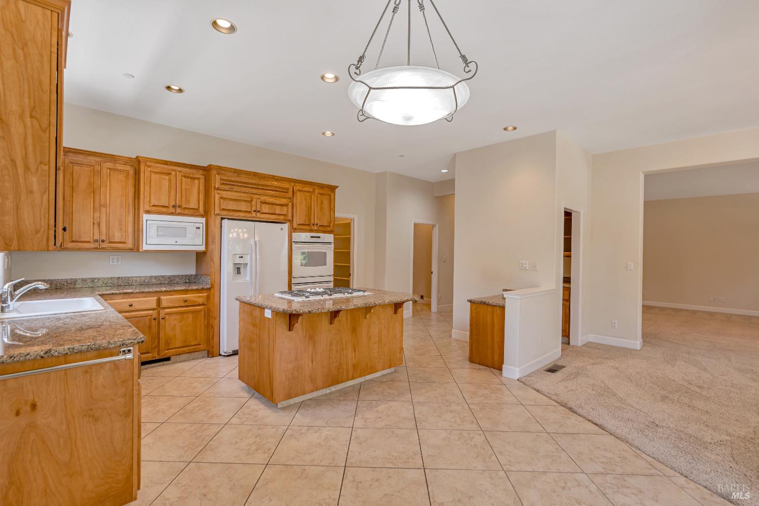 Detail Gallery Image 14 of 56 For 7842 Joyce Dr, Sebastopol,  CA 95472 - 4 Beds | 2/1 Baths