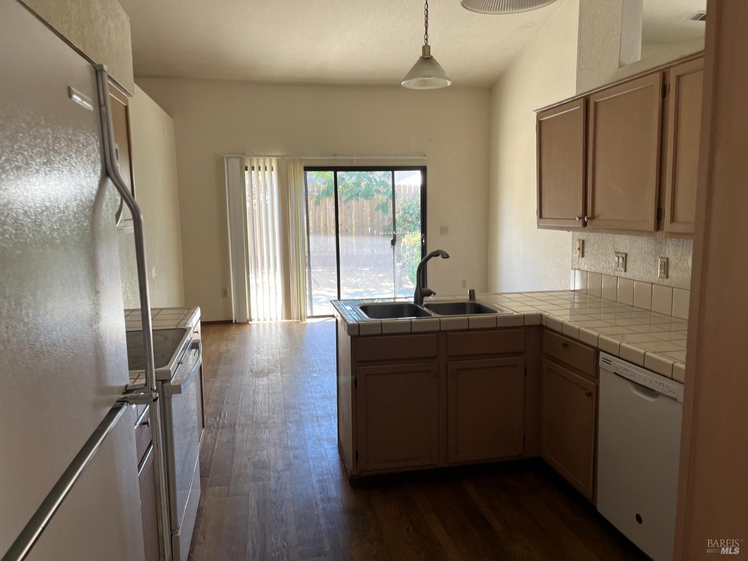 Detail Gallery Image 10 of 23 For 791 Cookson St, Vacaville,  CA 95687 - 3 Beds | 2 Baths