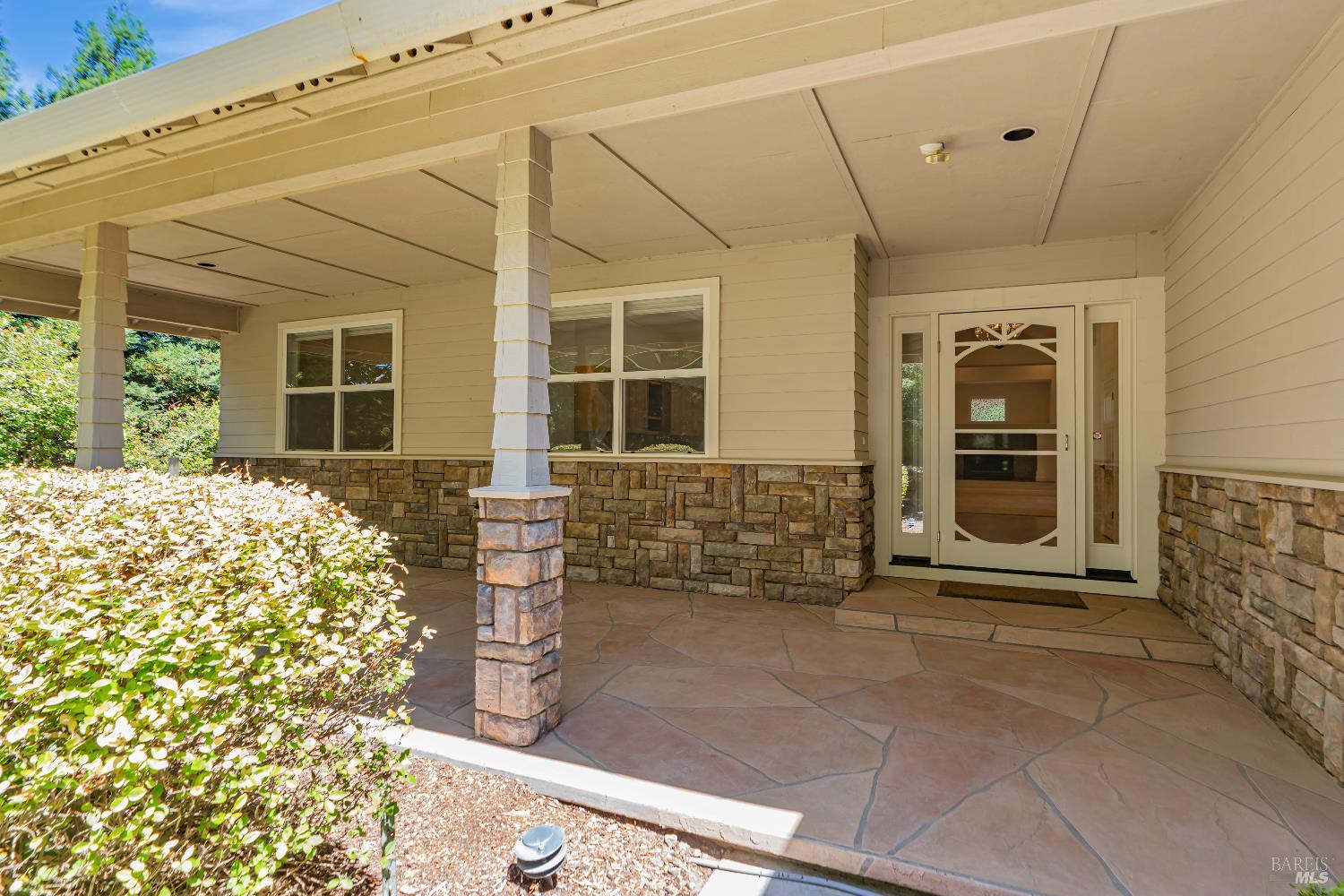 Detail Gallery Image 3 of 56 For 7842 Joyce Dr, Sebastopol,  CA 95472 - 4 Beds | 2/1 Baths
