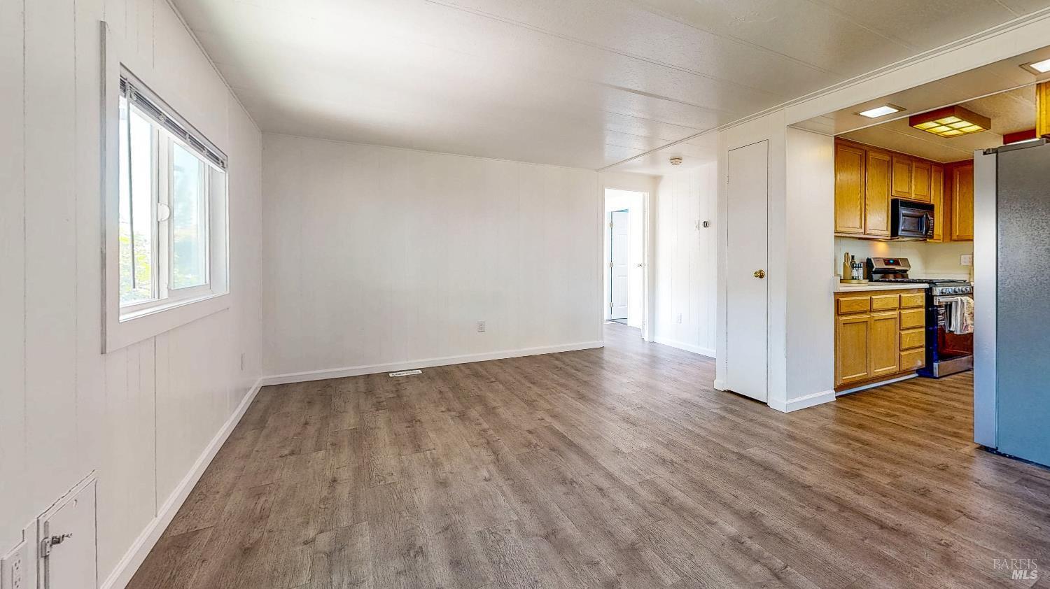 Detail Gallery Image 11 of 50 For 121 Pamplona Ct, Rohnert Park,  CA 94928 - 3 Beds | 2 Baths