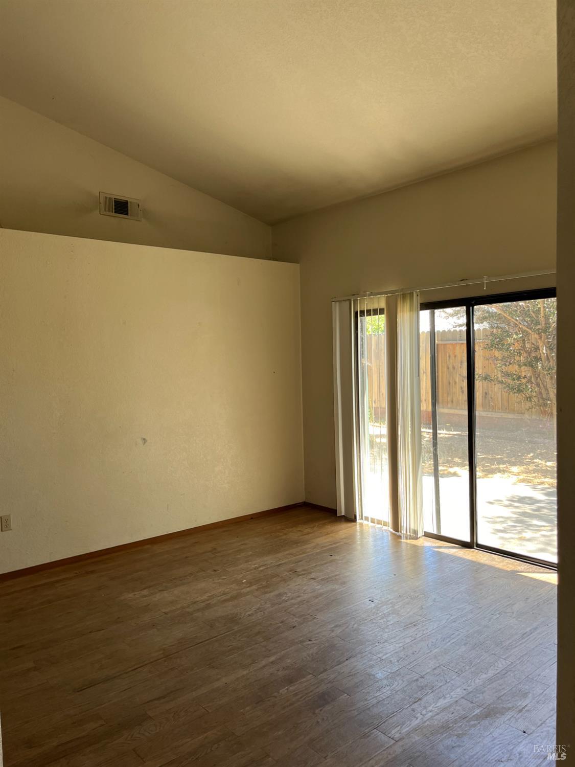 Detail Gallery Image 8 of 23 For 791 Cookson St, Vacaville,  CA 95687 - 3 Beds | 2 Baths