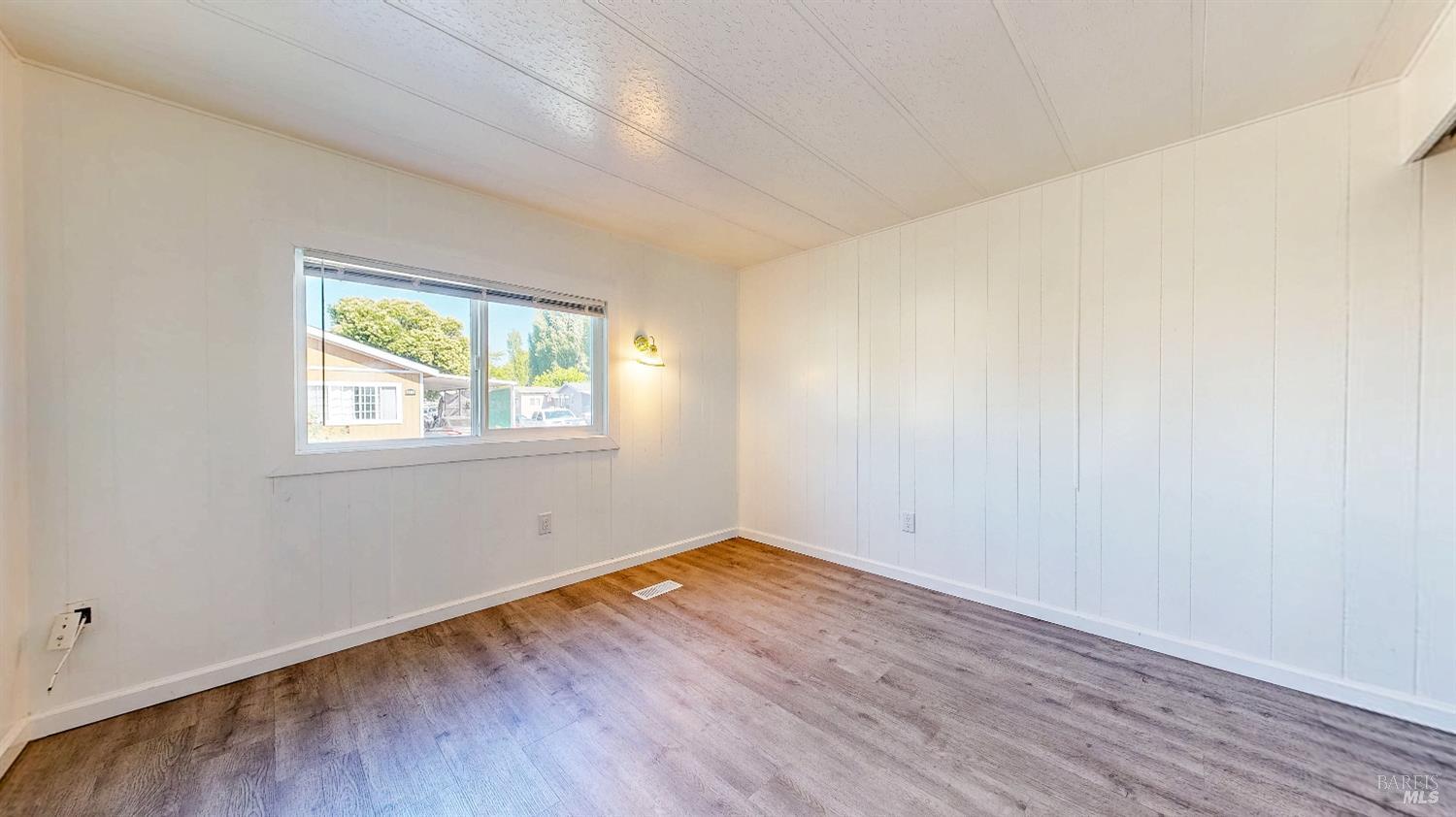 Detail Gallery Image 22 of 50 For 121 Pamplona Ct, Rohnert Park,  CA 94928 - 3 Beds | 2 Baths
