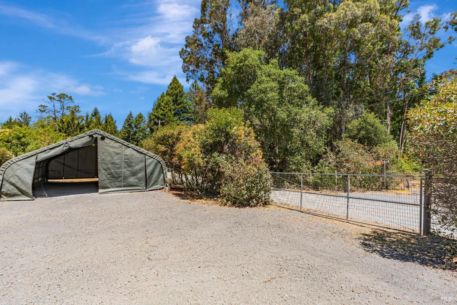 Detail Gallery Image 44 of 56 For 7842 Joyce Dr, Sebastopol,  CA 95472 - 4 Beds | 2/1 Baths