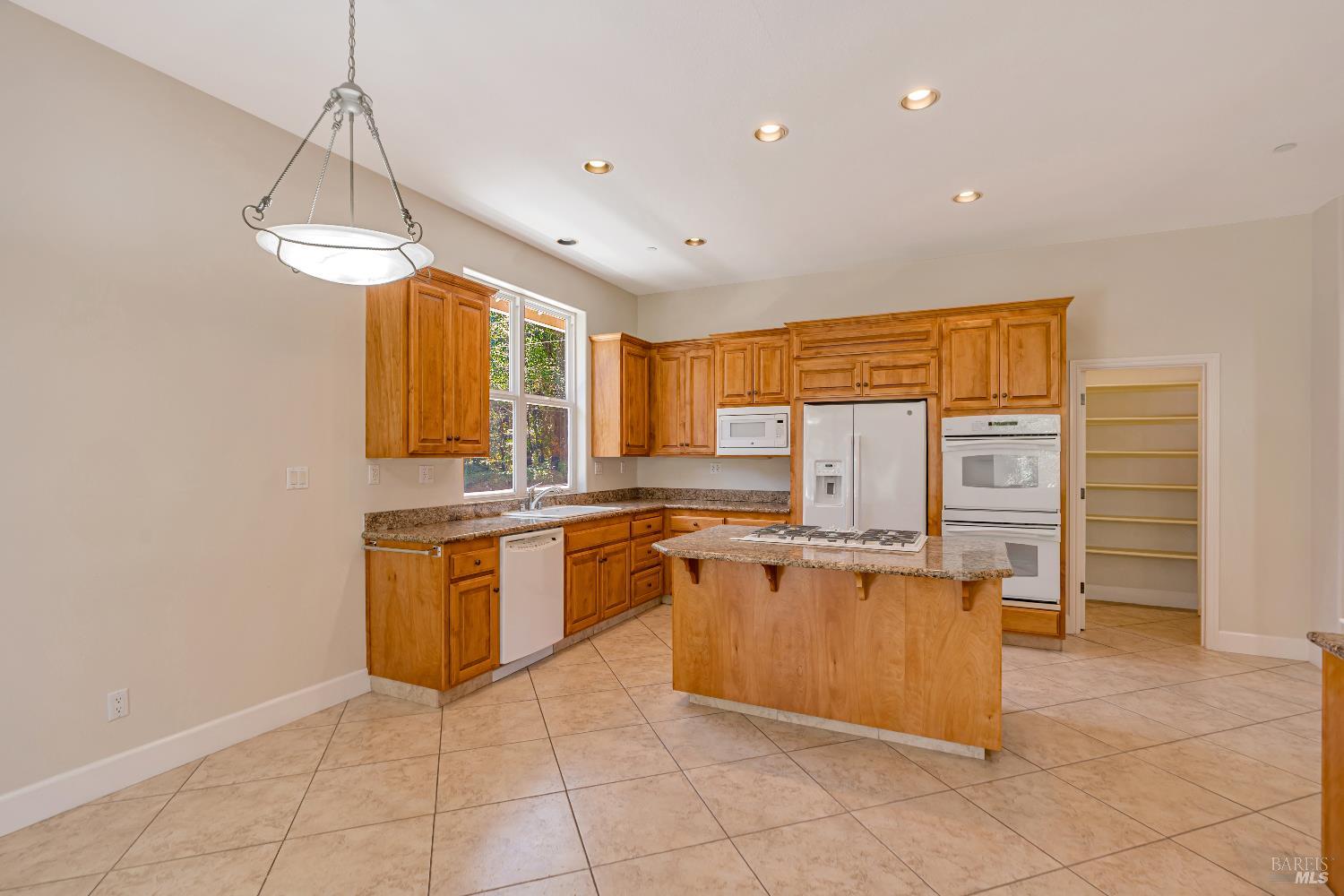 Detail Gallery Image 15 of 56 For 7842 Joyce Dr, Sebastopol,  CA 95472 - 4 Beds | 2/1 Baths