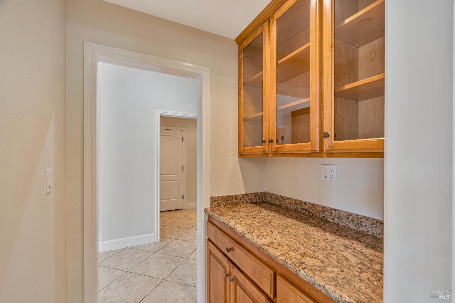 Detail Gallery Image 11 of 56 For 7842 Joyce Dr, Sebastopol,  CA 95472 - 4 Beds | 2/1 Baths