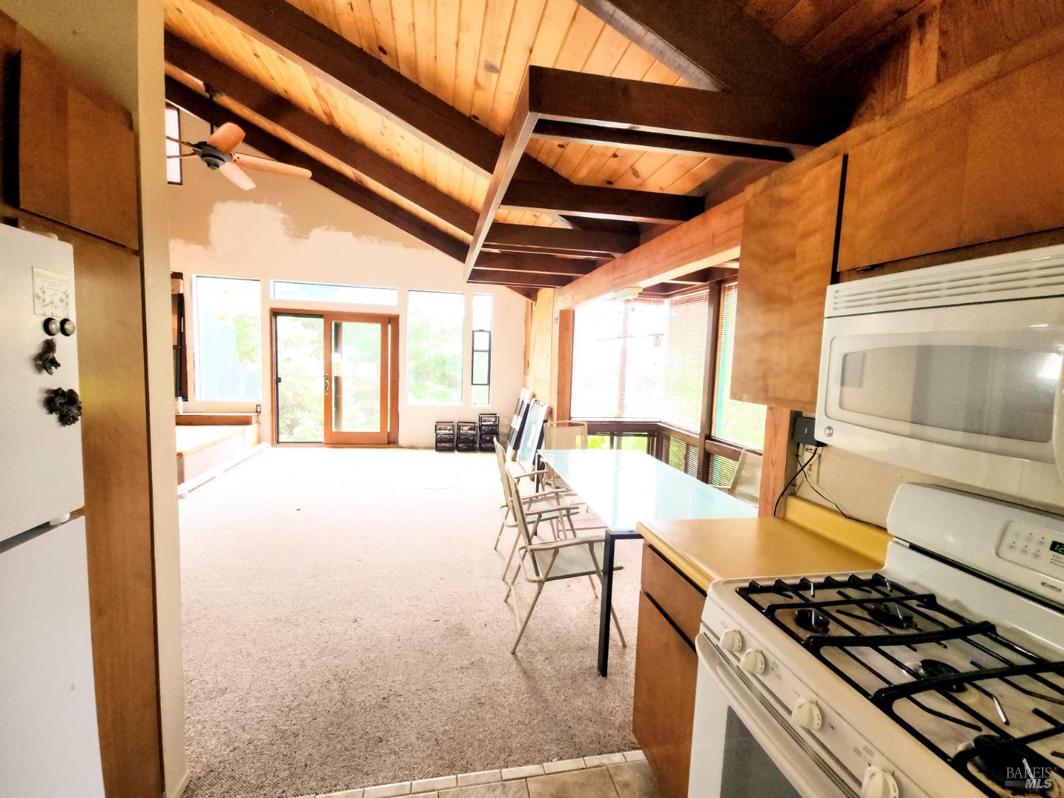 Detail Gallery Image 5 of 53 For 15551 Forest View Rd, Manchester,  CA 95459 - 2 Beds | 2 Baths