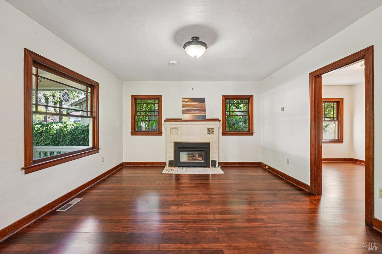 Detail Gallery Image 9 of 73 For 514 Sanitarium Rd, Saint Helena,  CA 94574 - 3 Beds | 3 Baths