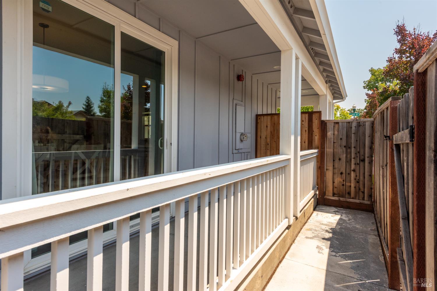 Detail Gallery Image 17 of 34 For 2976 Bay Village Ave, Santa Rosa,  CA 95403 - 3 Beds | 2/1 Baths