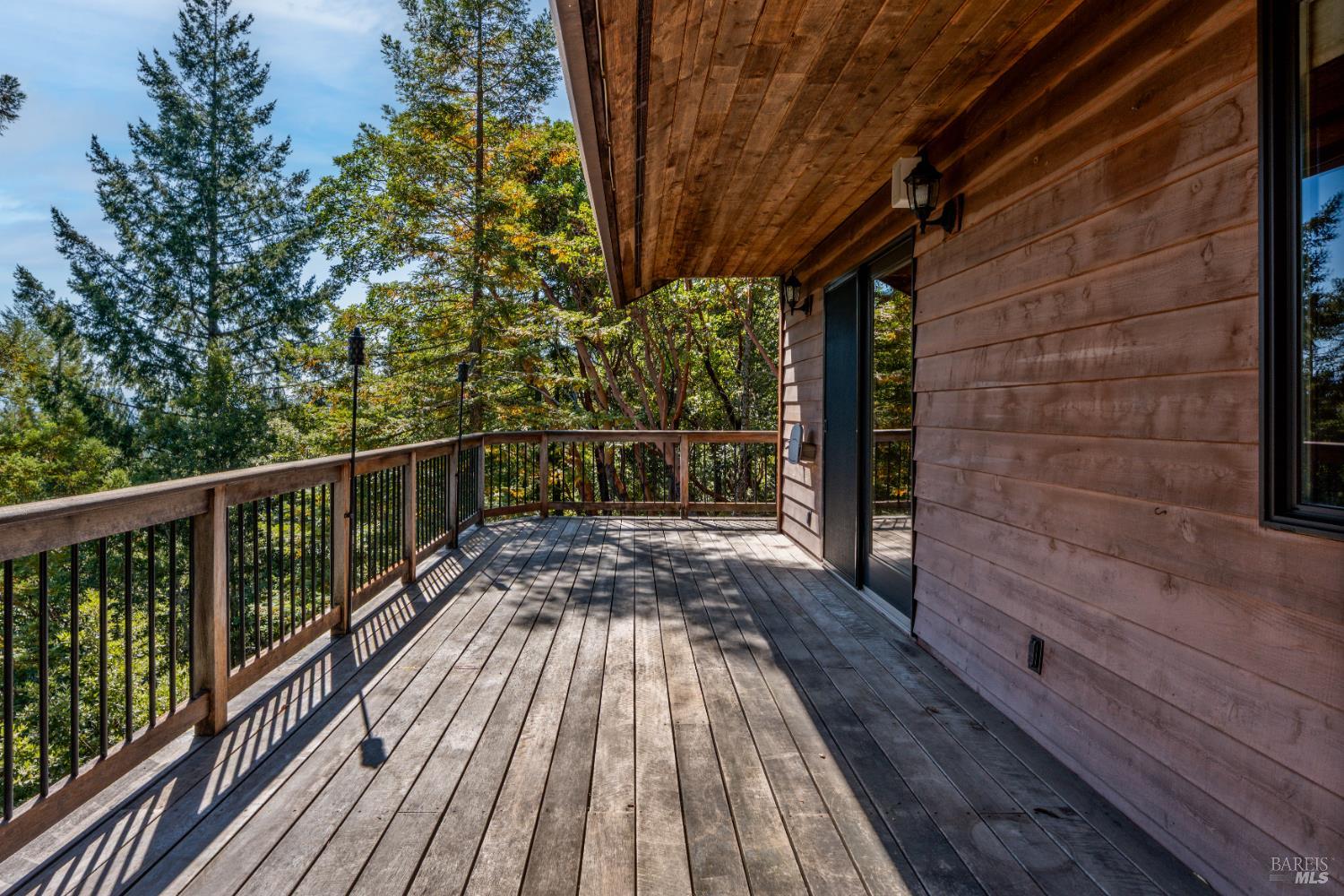 Detail Gallery Image 23 of 29 For 2030 Buckeye Dr, Willits,  CA 95490 - 3 Beds | 2 Baths