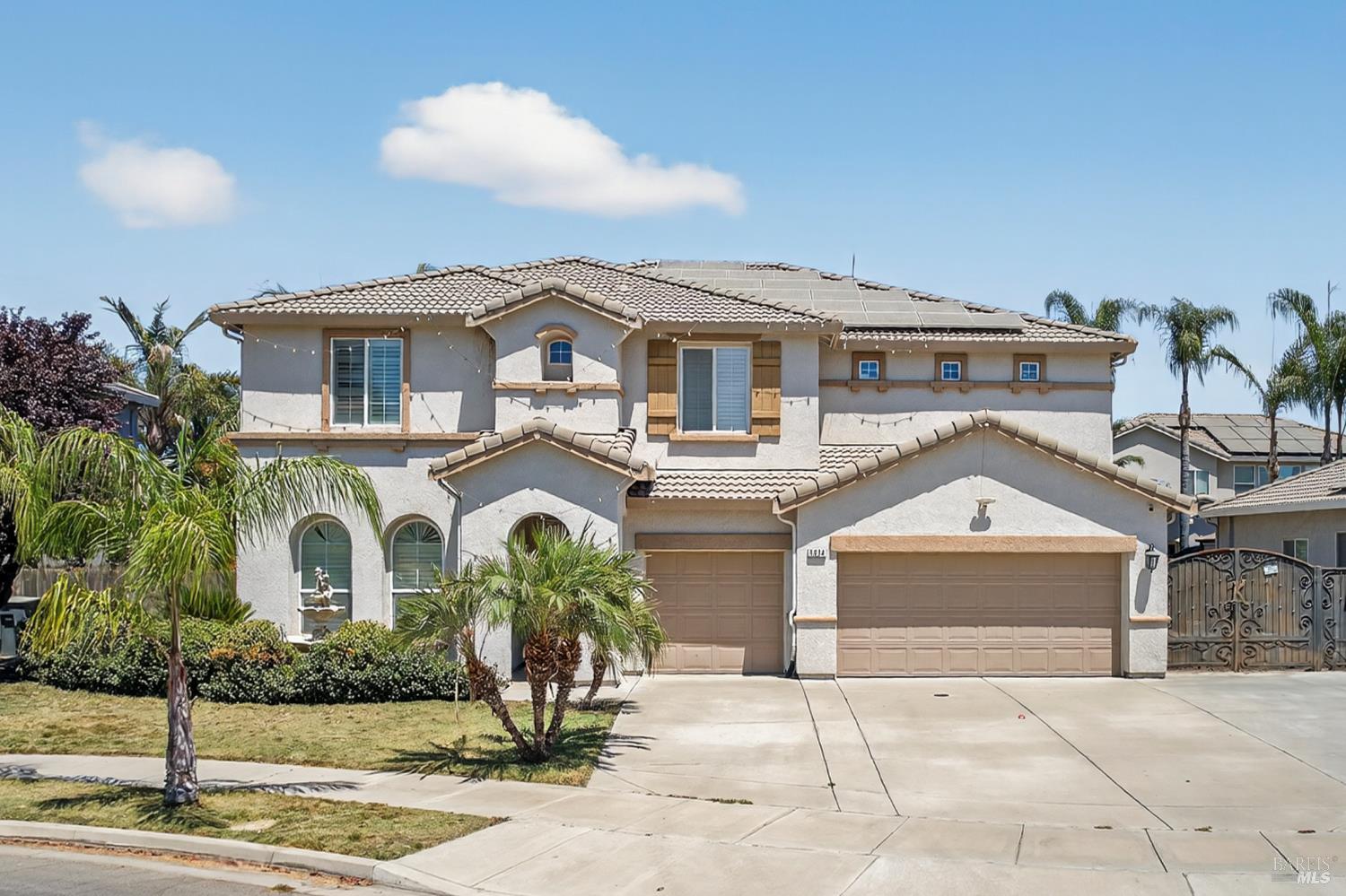 Detail Gallery Image 3 of 73 For 3034 W Clinton Ct, Visalia,  CA 93291 - 5 Beds | 3 Baths