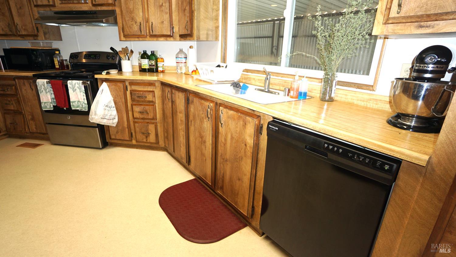 Detail Gallery Image 22 of 36 For 8009 Cliffrose St, Windsor,  CA 95492 - 2 Beds | 2 Baths