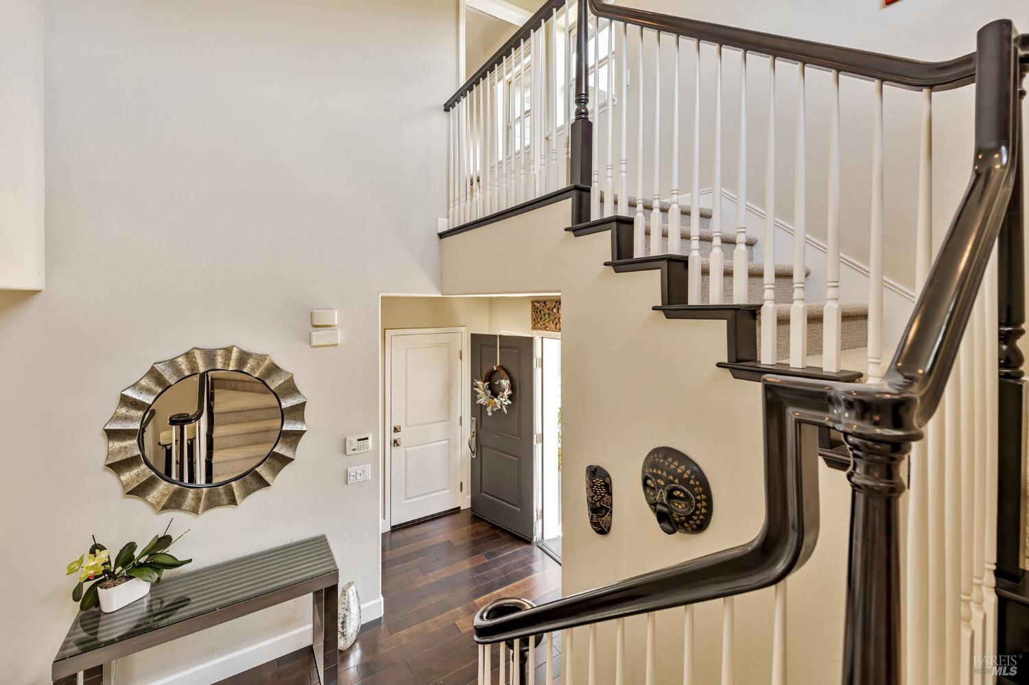 Detail Gallery Image 20 of 49 For 11 Edgehill Way, San Rafael,  CA 94903 - 4 Beds | 3/1 Baths