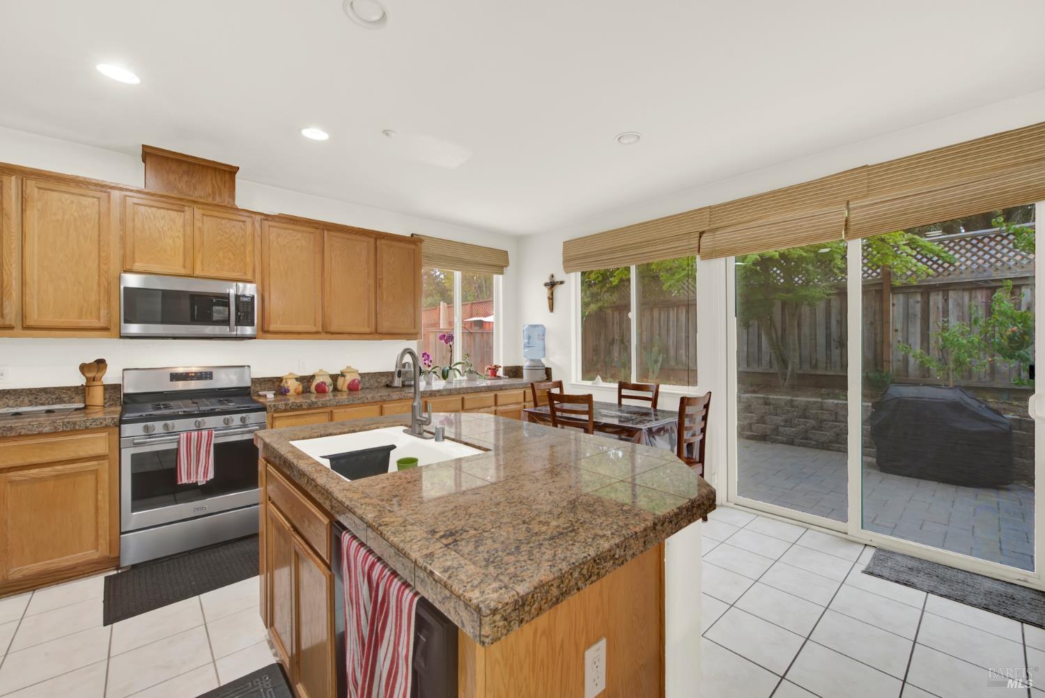 Detail Gallery Image 23 of 62 For 859 Liberty Dr, Napa,  CA 94559 - 4 Beds | 3 Baths