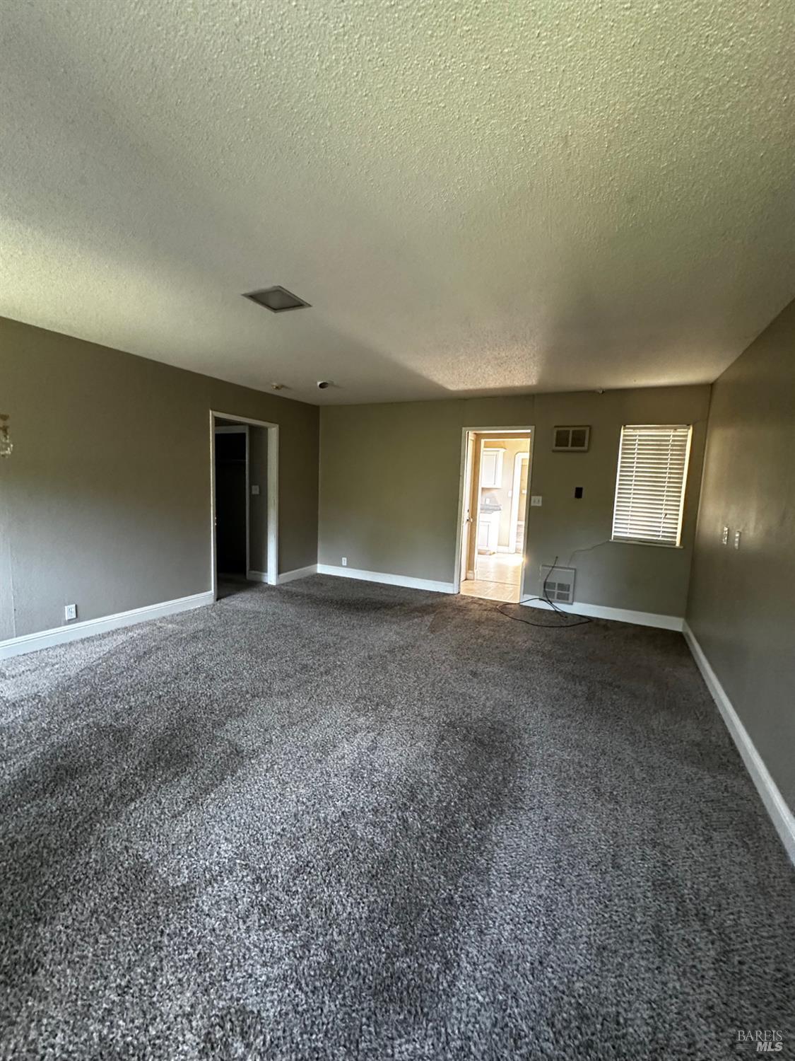 Detail Gallery Image 17 of 29 For 2015 Tennessee St, Vallejo,  CA 94590 - 4 Beds | 2 Baths