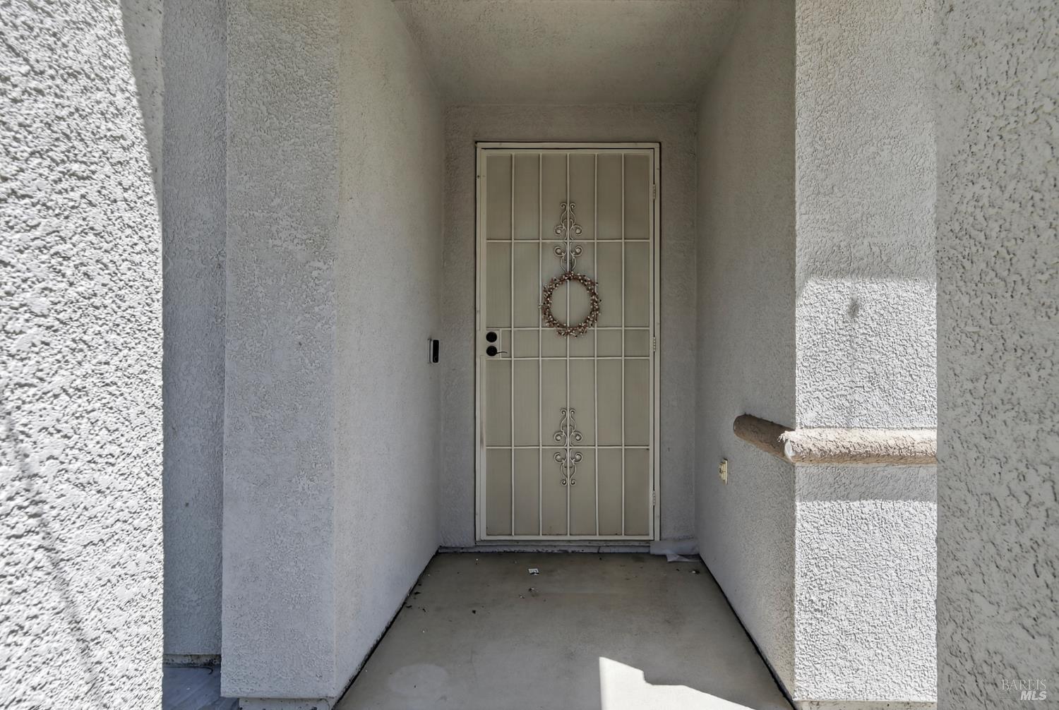 Detail Gallery Image 4 of 73 For 3034 W Clinton Ct, Visalia,  CA 93291 - 5 Beds | 3 Baths
