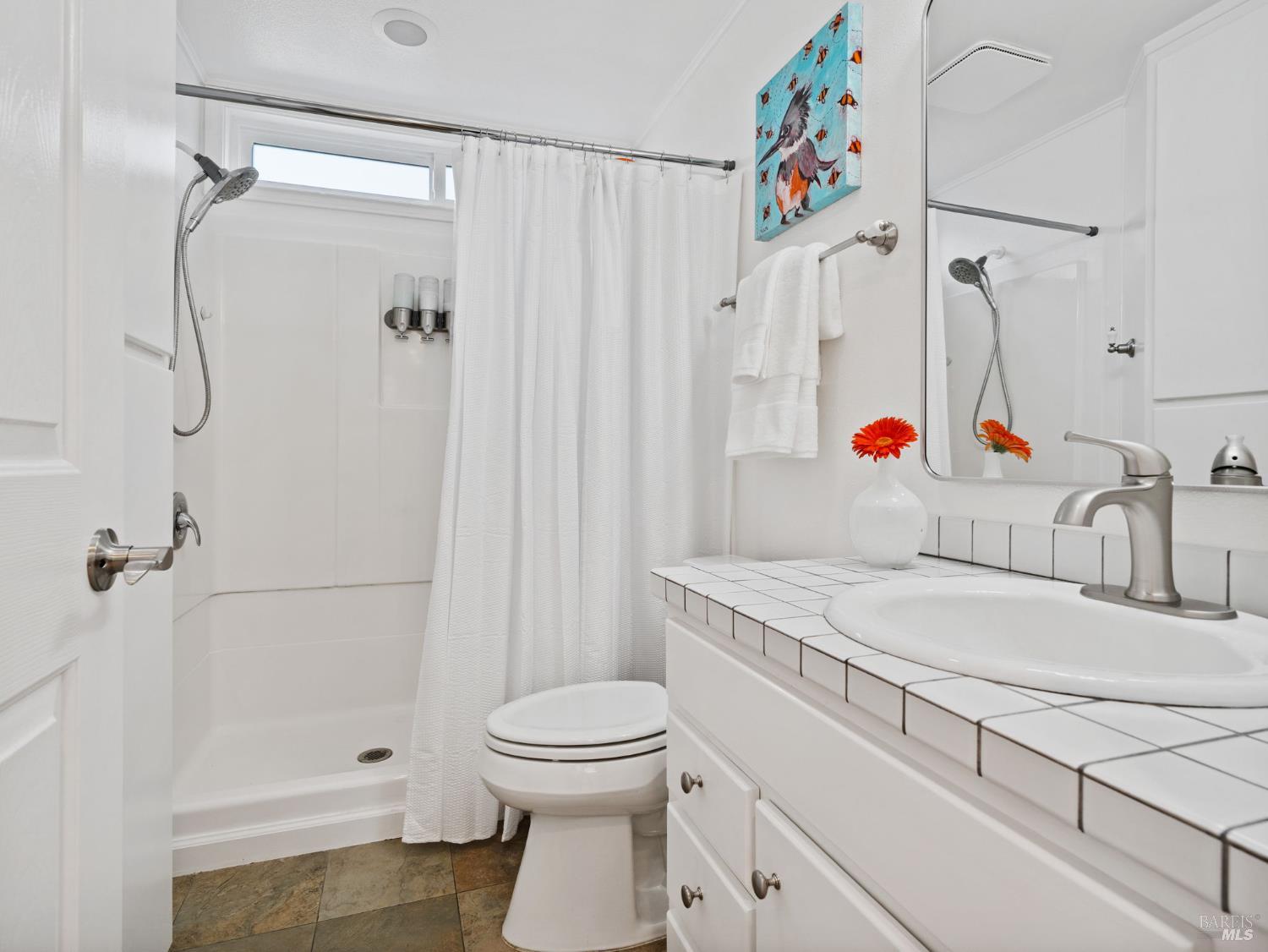 Detail Gallery Image 15 of 41 For 108 Marion Ln, Healdsburg,  CA 95448 - 2 Beds | 2 Baths