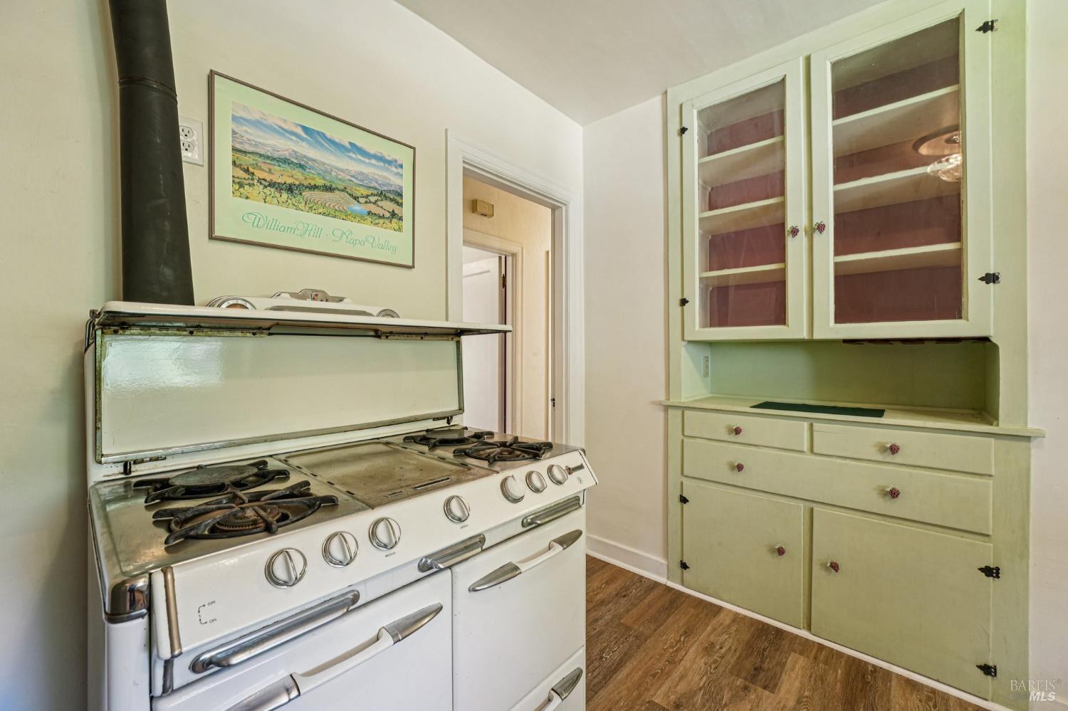 Detail Gallery Image 15 of 73 For 514 Sanitarium Rd, Saint Helena,  CA 94574 - 3 Beds | 3 Baths