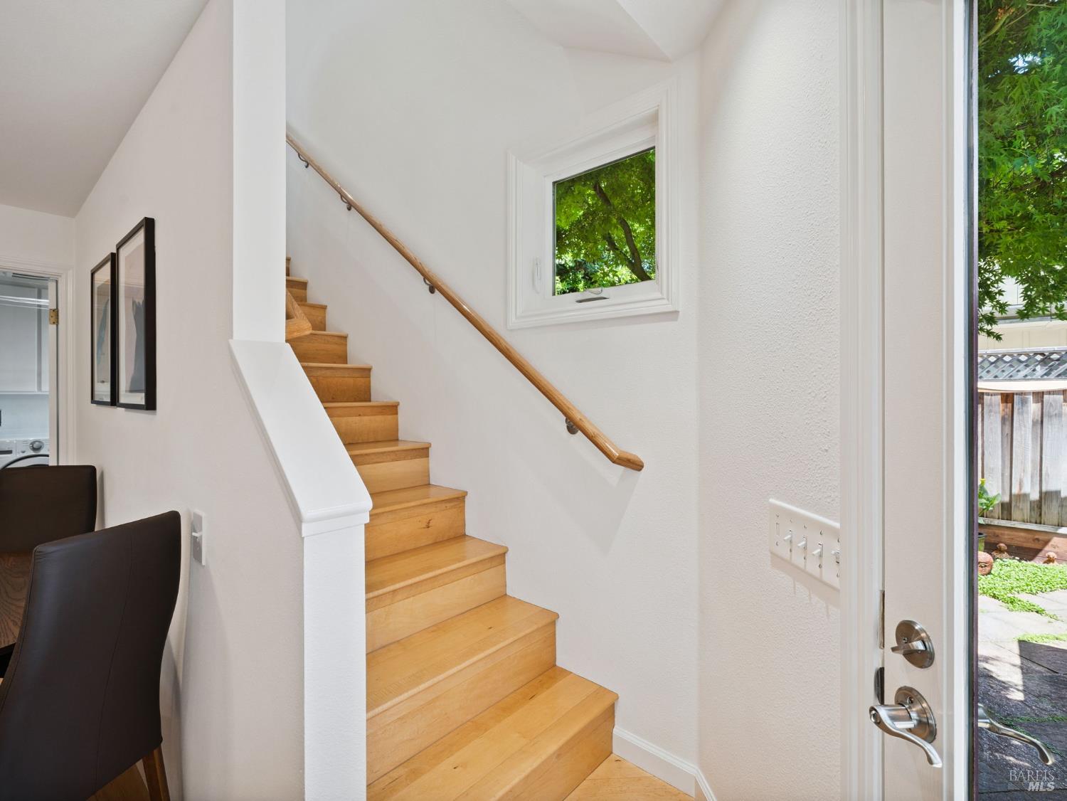 Detail Gallery Image 17 of 41 For 108 Marion Ln, Healdsburg,  CA 95448 - 2 Beds | 2 Baths