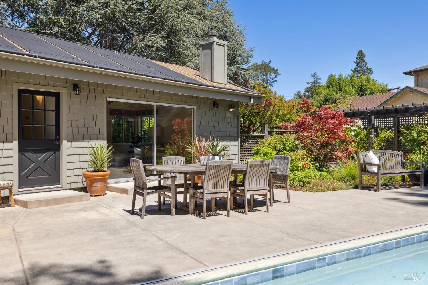 Detail Gallery Image 44 of 53 For 97 Florence Ave, San Anselmo,  CA 94960 - 2 Beds | 1/1 Baths
