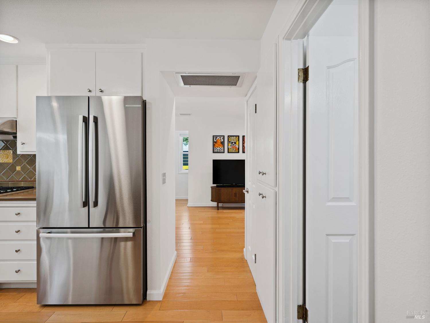 Detail Gallery Image 11 of 41 For 108 Marion Ln, Healdsburg,  CA 95448 - 2 Beds | 2 Baths