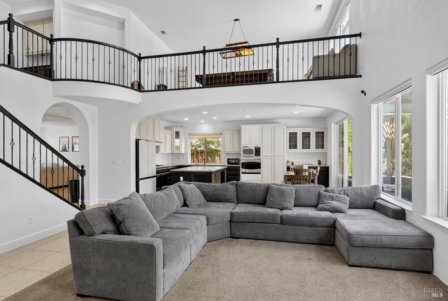 Detail Gallery Image 11 of 73 For 3034 W Clinton Ct, Visalia,  CA 93291 - 5 Beds | 3 Baths