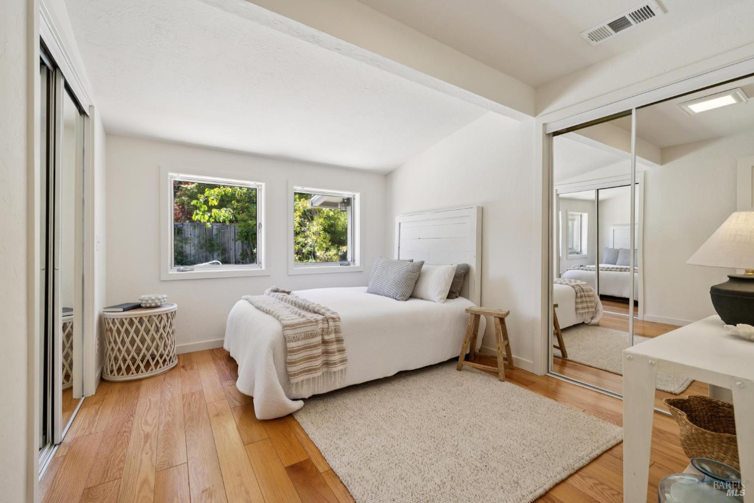 Detail Gallery Image 34 of 53 For 97 Florence Ave, San Anselmo,  CA 94960 - 2 Beds | 1/1 Baths